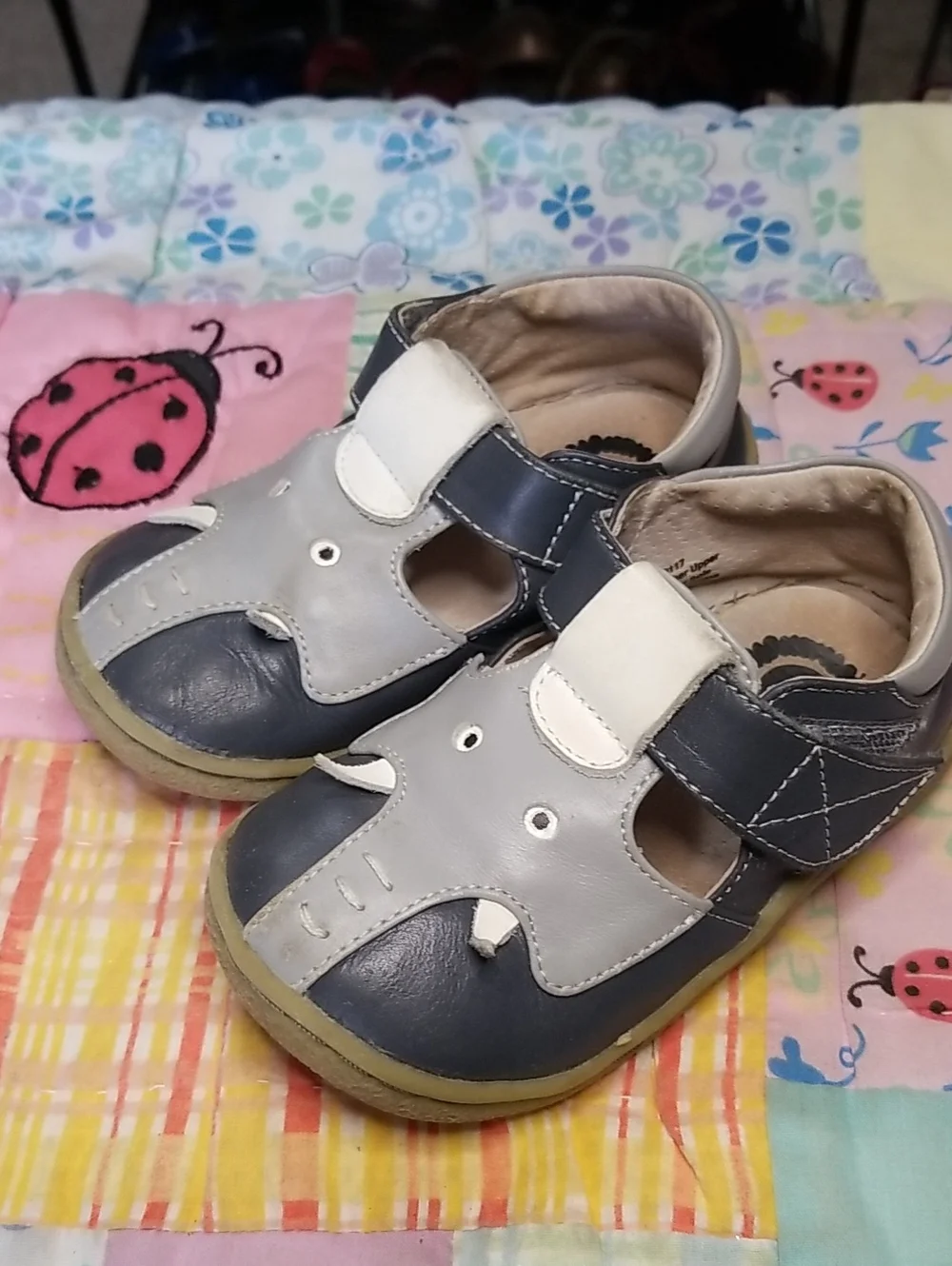 Livie & Luca Navy and Light Gray Leather Elephants Size 7